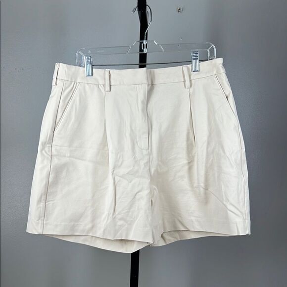 41 Hawthorn Cream High-Waisted Shorts - Picture 1 of 7